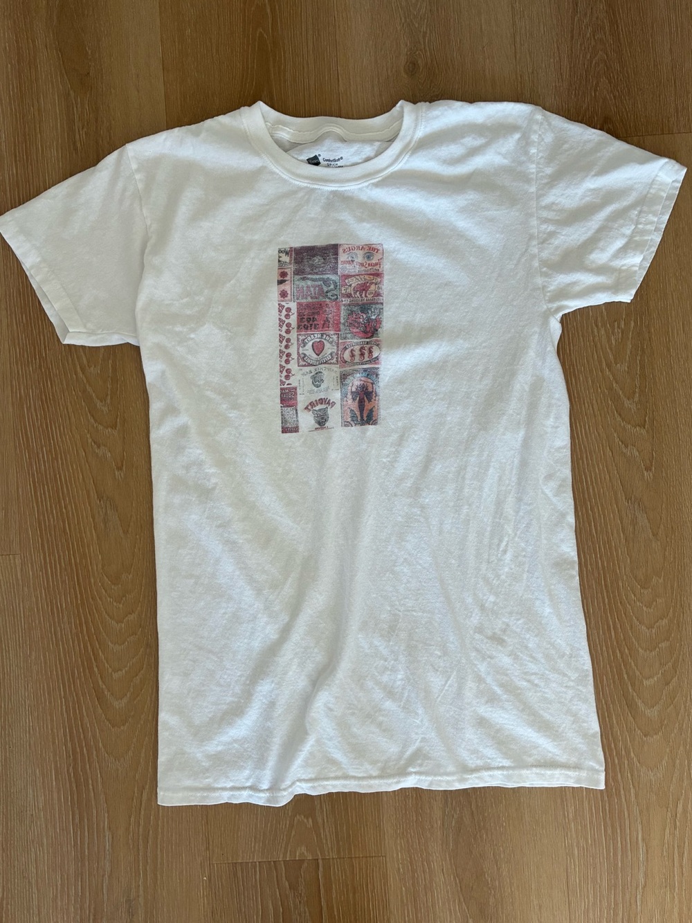 Graphic vintage style tee Men’s size S 100% cotton